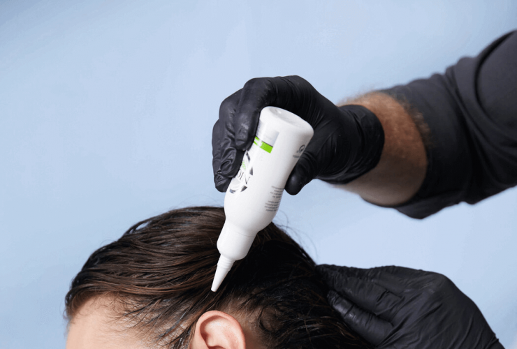 ¿Cómo aumentar la densidad de un cabello fino? JPG LowRes Nioxin Dermabrasion Service Revamp Step by Step 005 51 JPG LowRes Nioxin Dermabrasion Service Revamp Step by Step 005