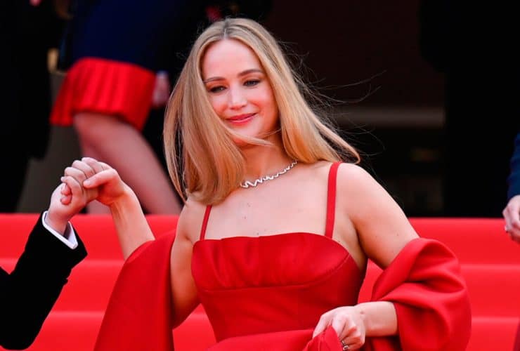Cannes 2023, con la raya en medio Jennifer Lawrence cannes 2023 pelo 1 72 Jennifer Lawrence cannes 2023 pelo 1