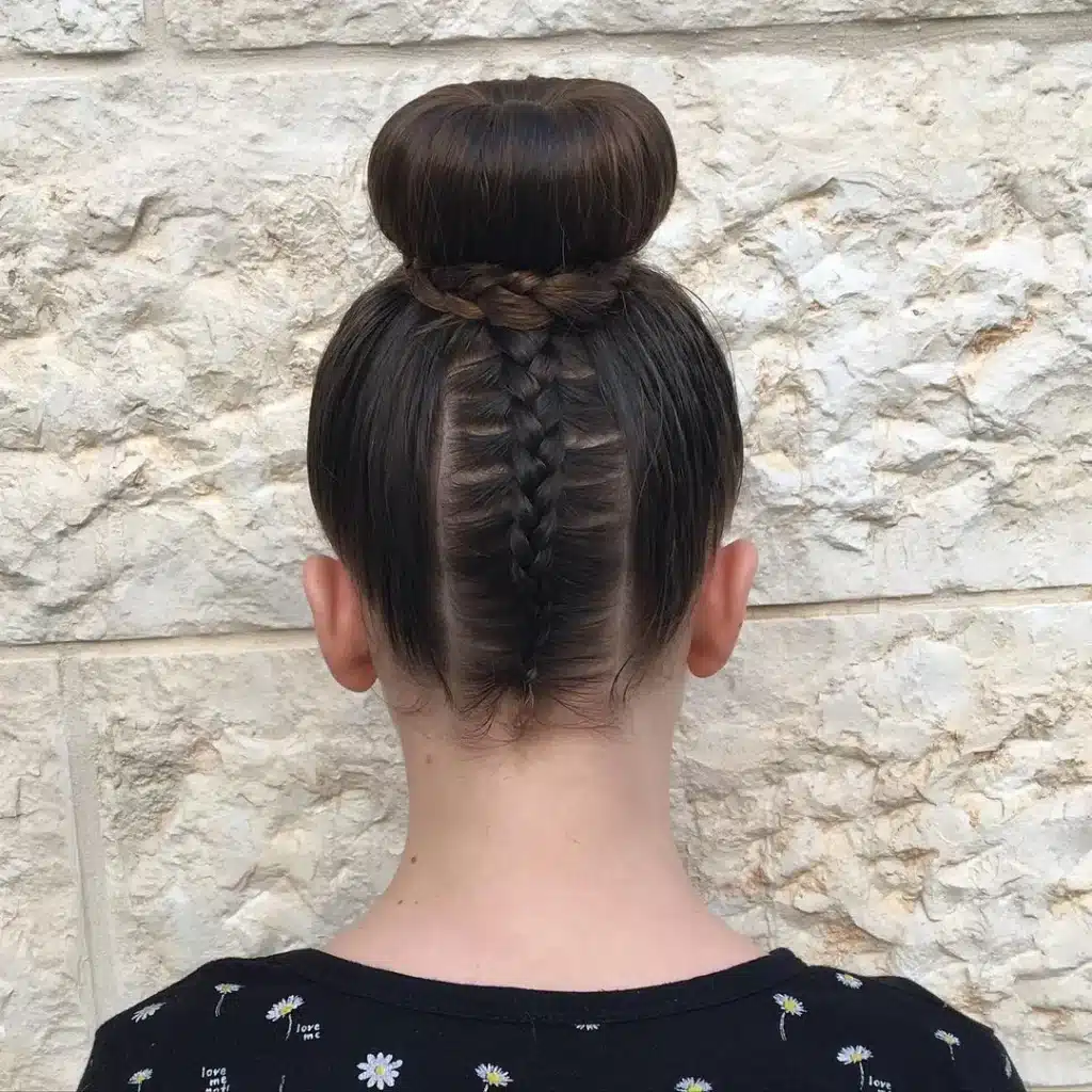 Cómo hacer el MOÑO DONUT y sus otras variaciones 85217116 2652593221640320 7768764567572485284 n 5 moño rosquilla con trenzas