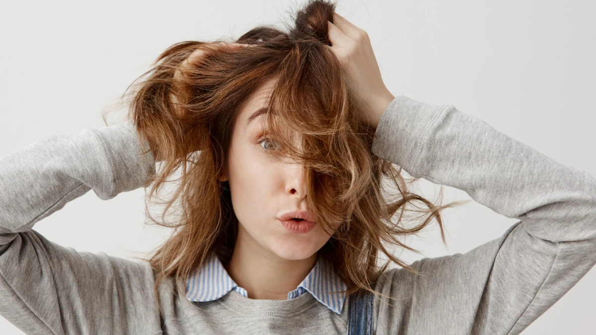 Cómo quitar la electricidad estática en el pelo electricidadestaticapelo 1 cómo quitar electricidad del pelo