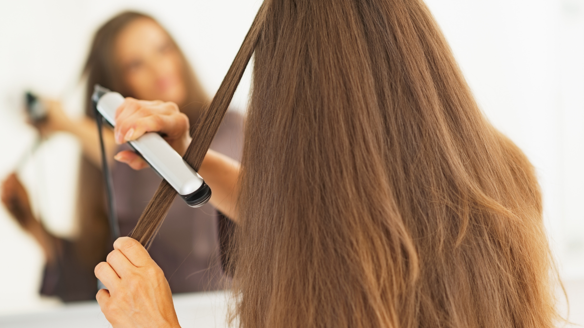 ¿Qué pasa si te planchas el pelo todos los días? Diseno sin titulo 24 1 qué le pasa al pelo si lo planchas mucho