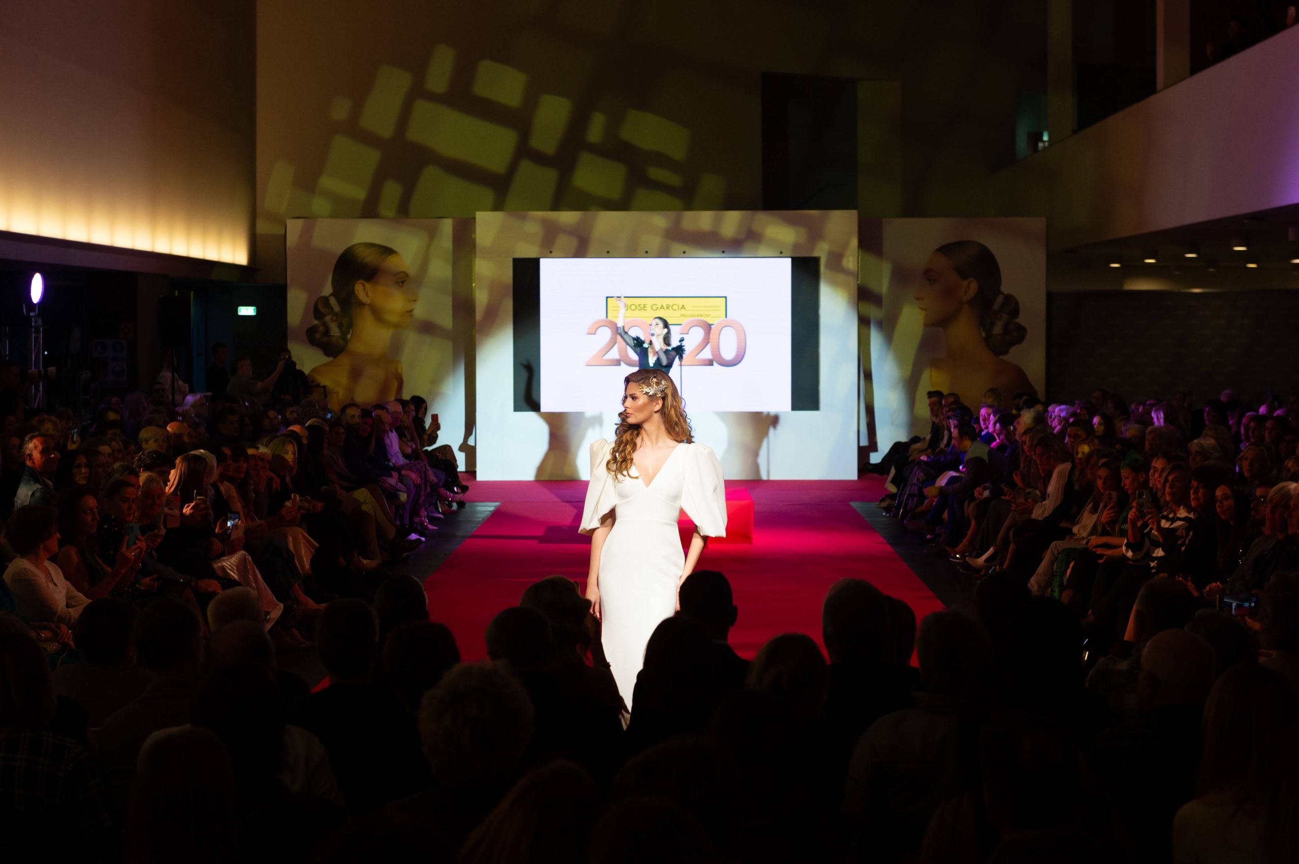 Pasarela 20.20: la peluquería de novia toma el escenario de Baluarte 2020 JOSE GARCIA PELUQUEROS 1 scaled 1 peinado de novia de la colección Pasarela 20.20 de Jose Garcia Peluqueros