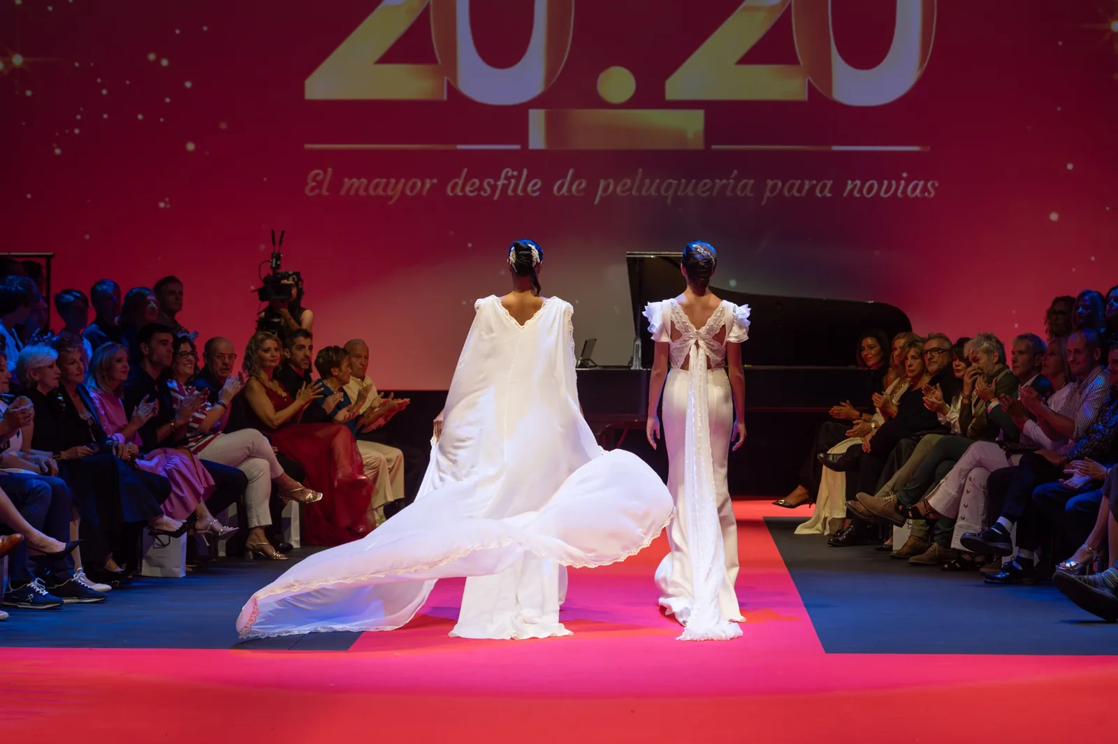 Pasarela 20.20: crónica de la peluquería nupcial en Baluarte Pasarela2020202040Jose20GarciCC81a20Peluqueros2028729 web 1 peinado de novia de la colección Pasarela 20.20 de Jose Garcia Peluqueros